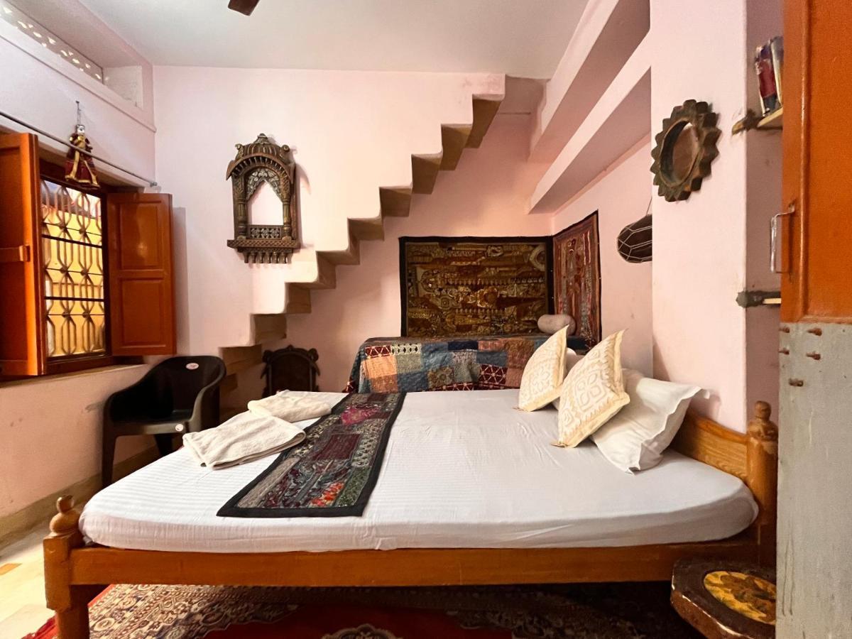Hostel Marigold Home Stay Jaisalmer Exterior photo