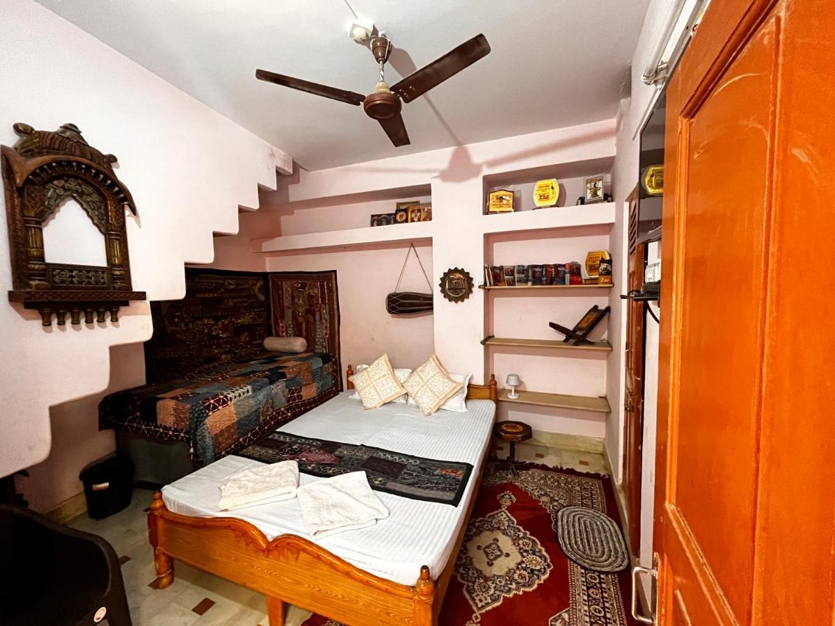Hostel Marigold Home Stay Jaisalmer Exterior photo